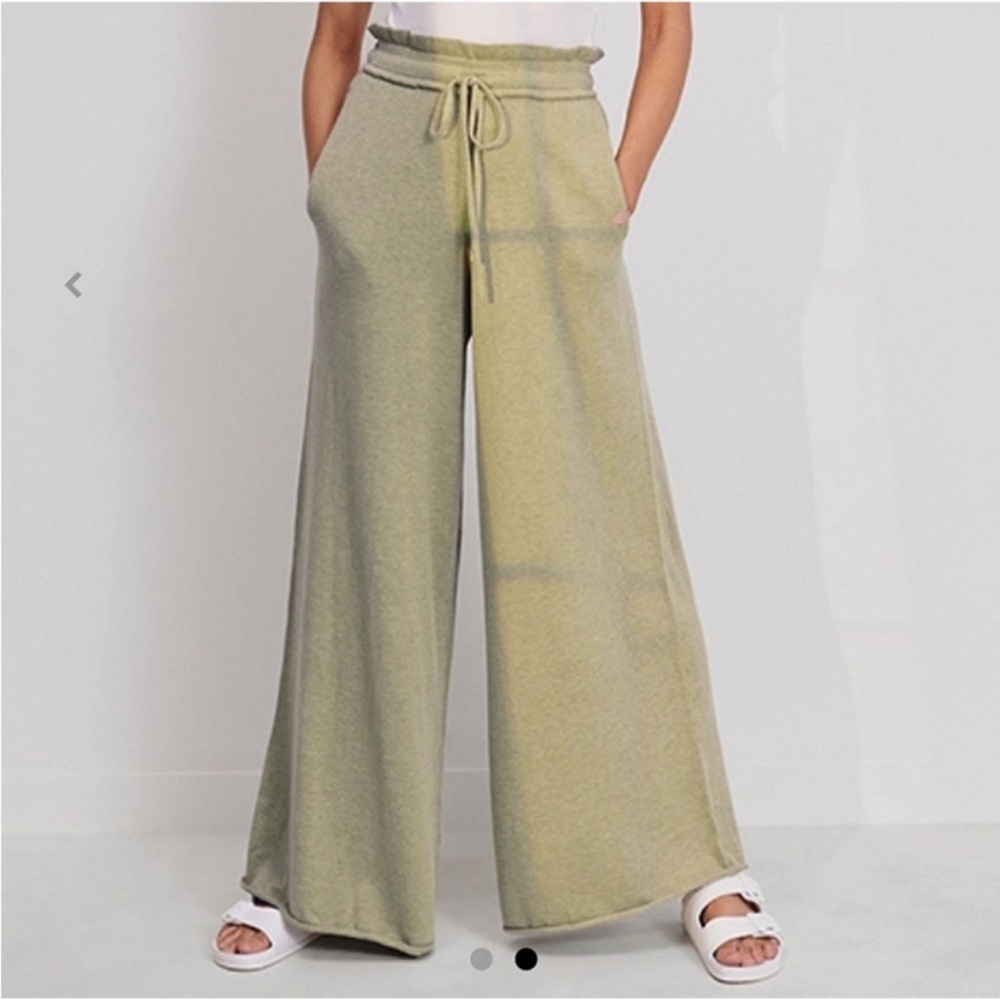 Lunya Wide-Leg Pants in Light Olive
